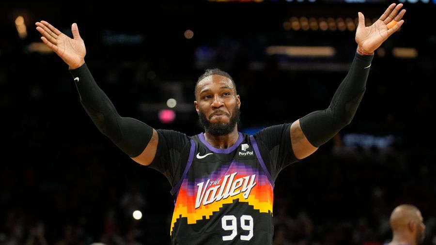 Which NBA title contender will Jae Crowder join?