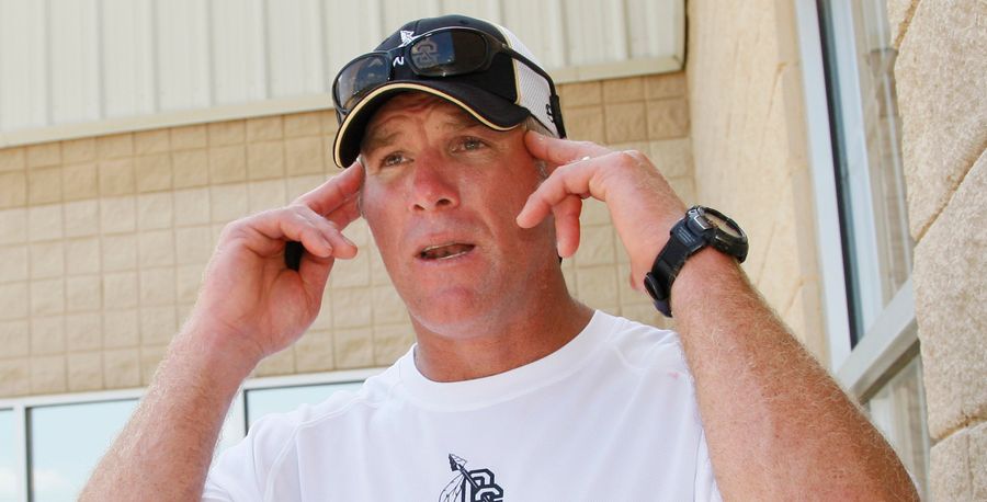 Brett Favre Fears Football Gave Him Memory Loss