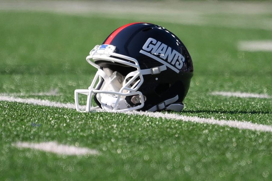 NFL: Washington Commanders at New York Giants