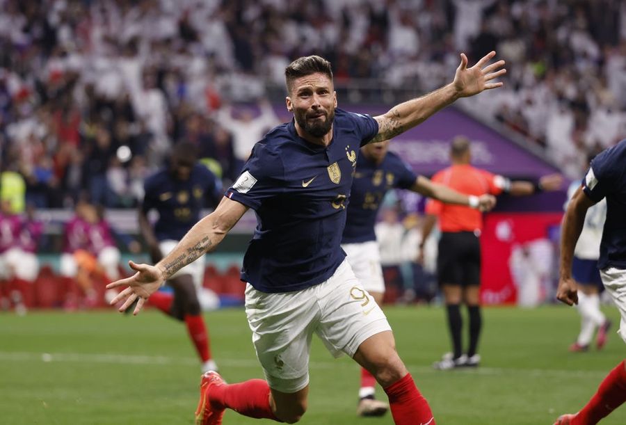 French striker Olivier Giroud officially signs with LAFC