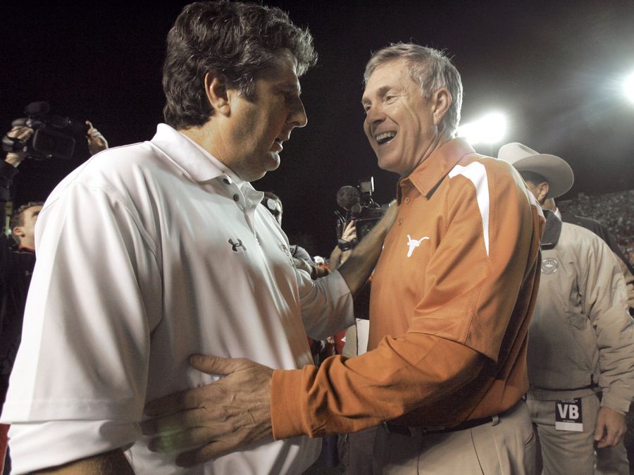 Mike Leach Once Called The Big 12 Commish In The Middle Of A Game To Complain About The Officiating