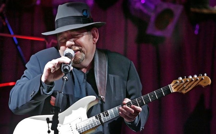 Knicks Owner Just Wants To Say Stupid Shit About Music