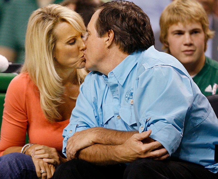 The Patriots Might Have An Audible Named For Belichick&#39;s Girlfriend