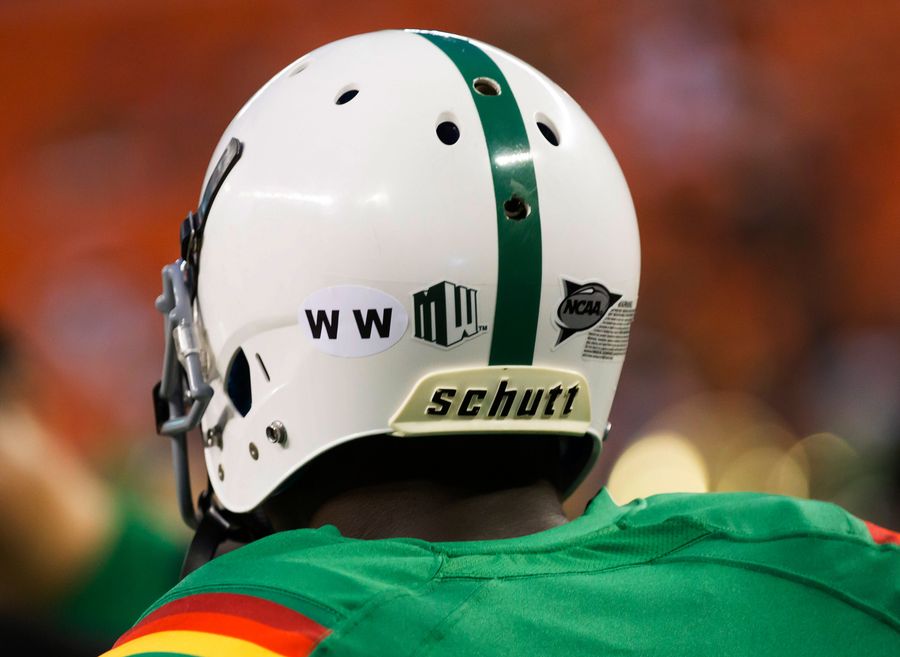 Police: Hawai&#39;i Running Back Drowned While Wading On Beach