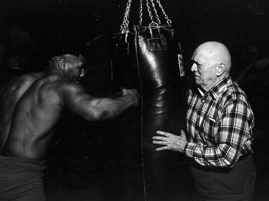 Joyce Carol Oates Reviews Mike Tyson&#39;s Book