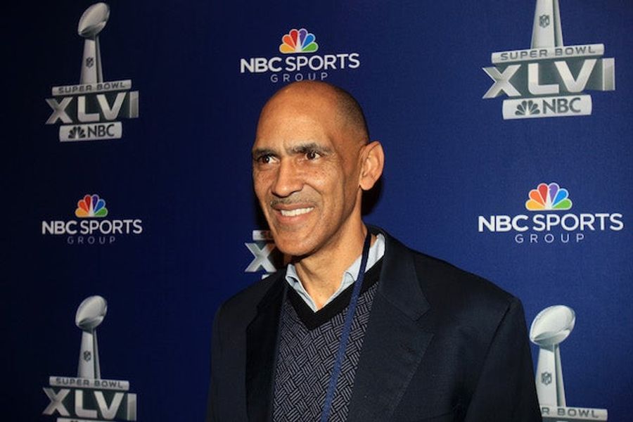 Police Arrest Prankster Who Offered Tony Dungy The USC Job