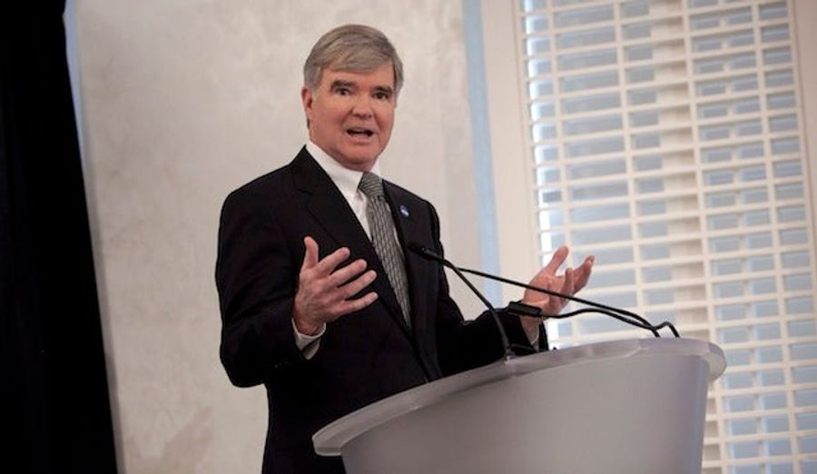 Mark Emmert Rowed Back On The One-And-Done Rule Today