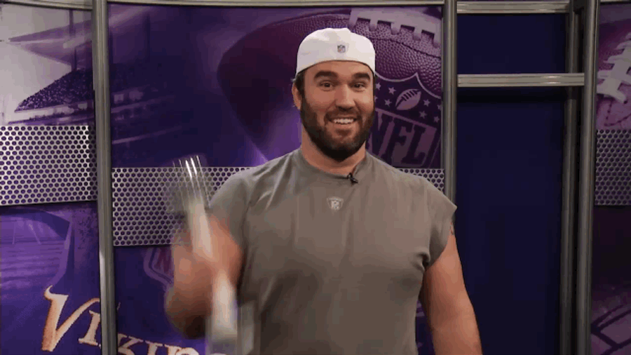 Vikings Center John Sullivan Playing With A Shake Weight