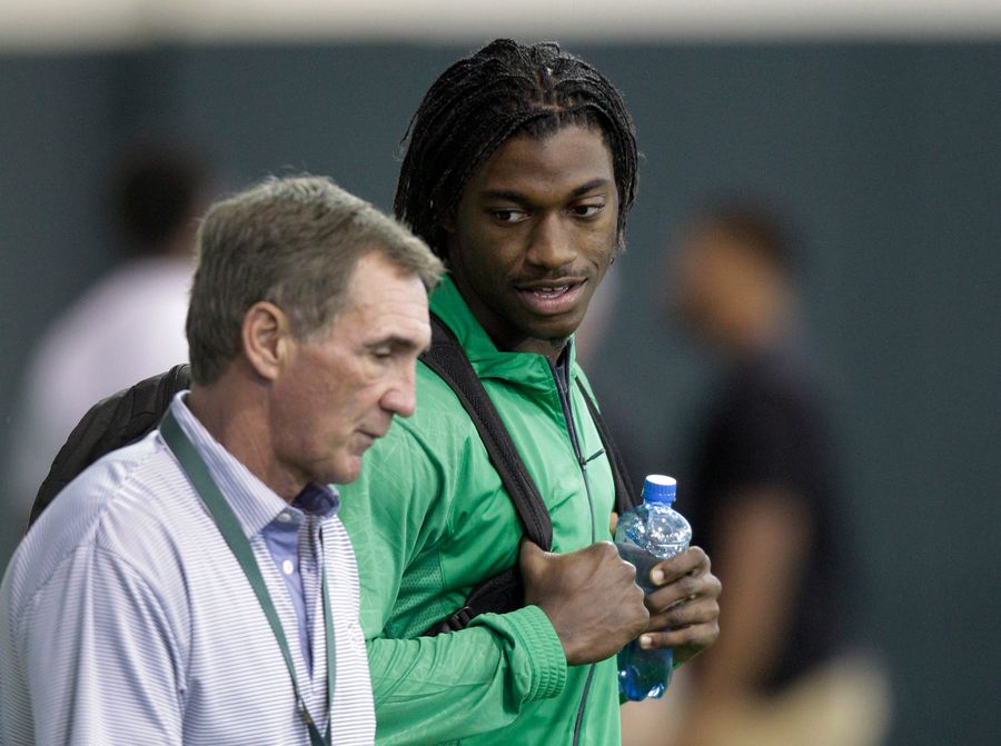 Report: Mike Shanahan Was Near-Obsessive With RG3&#39;s Media Availability