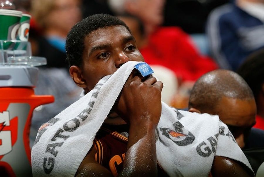 Nobody Wants Andrew Bynum To Play Basketball