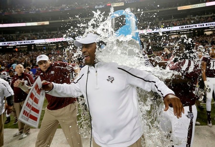 AP Photographer Dave Martin Dies After Chick-Fil-A Bowl