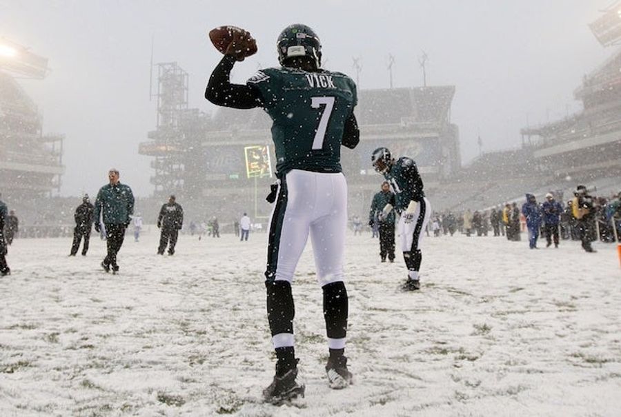 Dumb Column About Michael Vick: &quot;Who Will Think Of The Children?&quot;