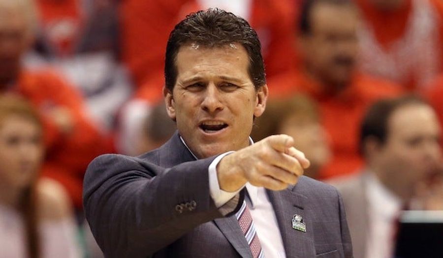 Tony Snell's Mom Once Called Steve Alford A "Motherfucker"