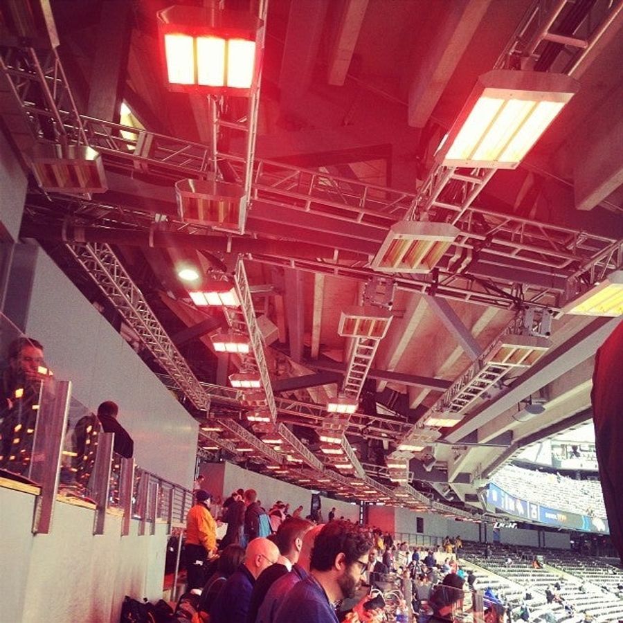 Some Media Members Are Too Warm At The First Cold-Weather Super Bowl