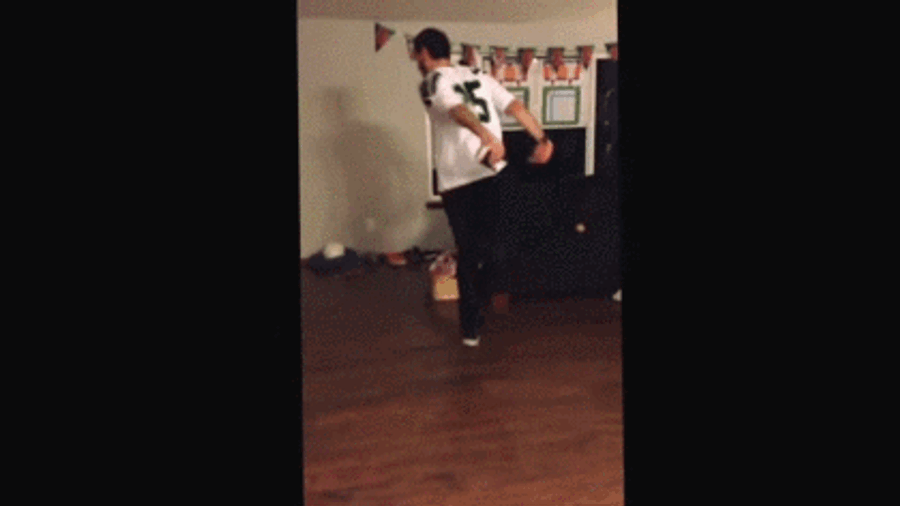 Dancing Seahawks Fan Powers Through The Pain To Keep Celebrating