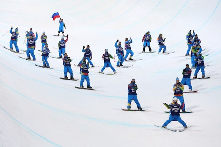 Sarah Burke's Former Coach Spreads Her Ashes On Sochi Halfpipe