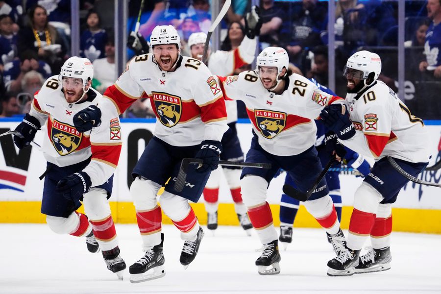 Carolina and Florida engage in the playoff tradition of venturing into hockey of the absurd