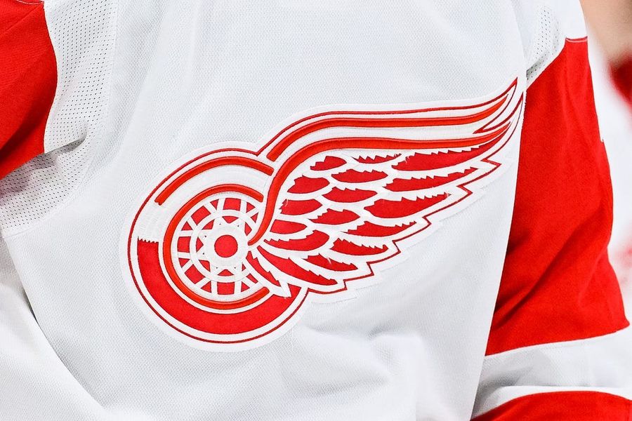 Red Wings acquire 2nd-round pick from Predators