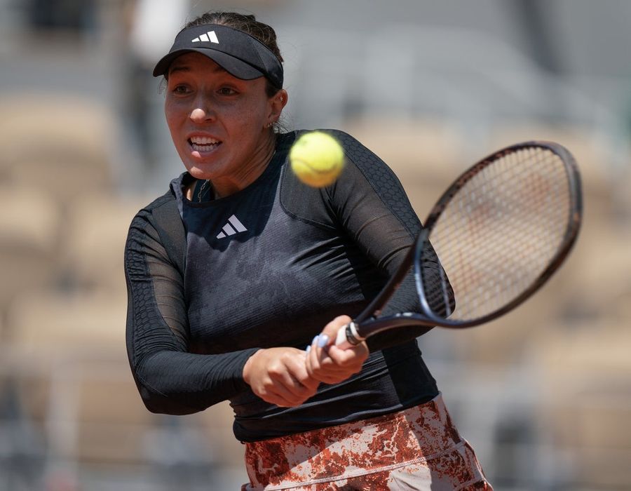 Jessica Pegula, Jasmine Paolini upset in third round in Madrid