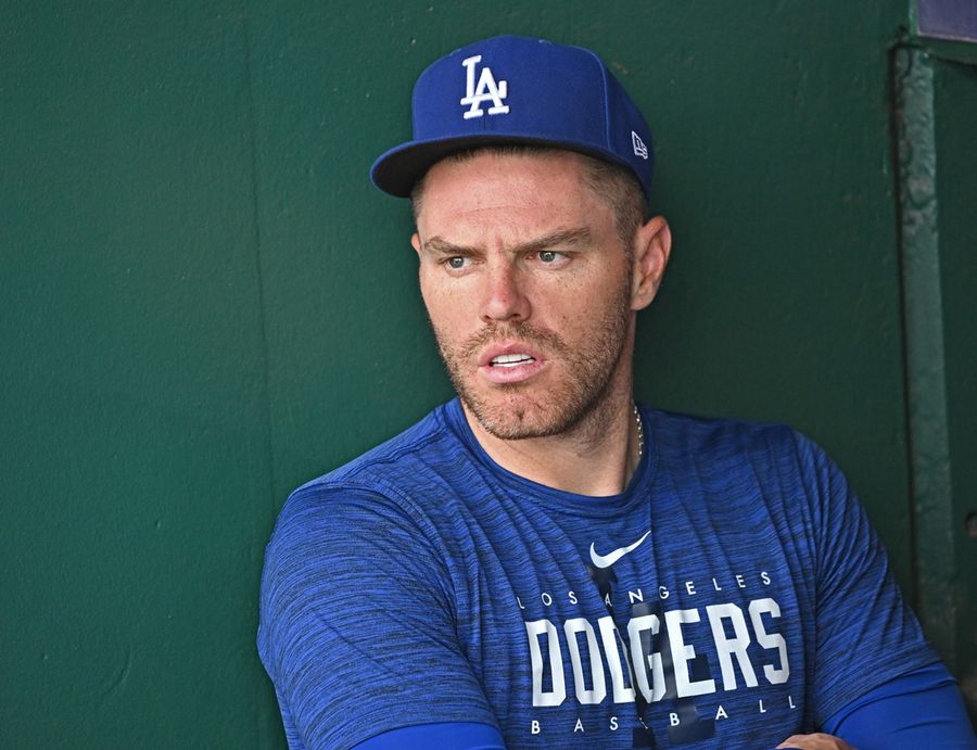 El 1B Freddie Freeman y el SS Miguel Rojas de los Dodgers no jugarán el Juego 4