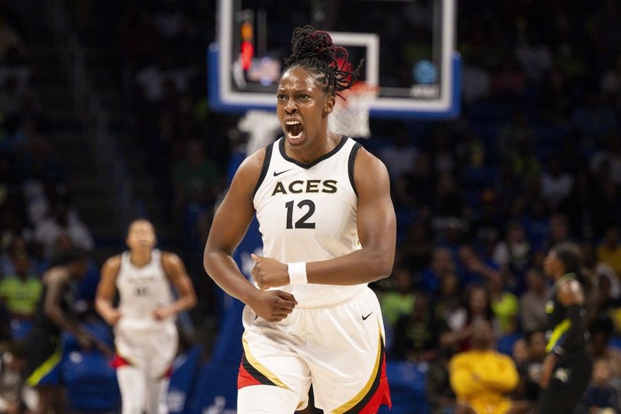 Reports: Aces sign G Chelsea Gray to 1-year extension