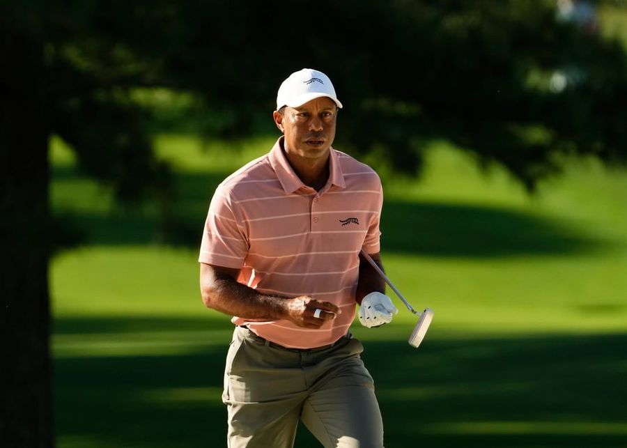 Tiger Woods starts Masters 1 under, will finish round Friday