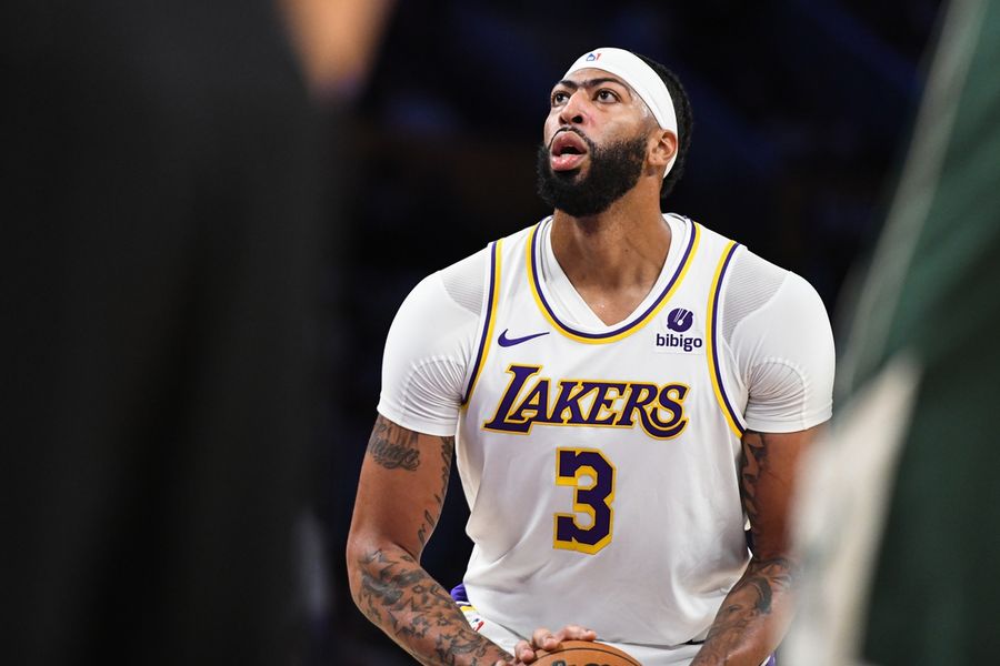 After foul efficiency from line, Lakers search enchancment vs. Nuggets