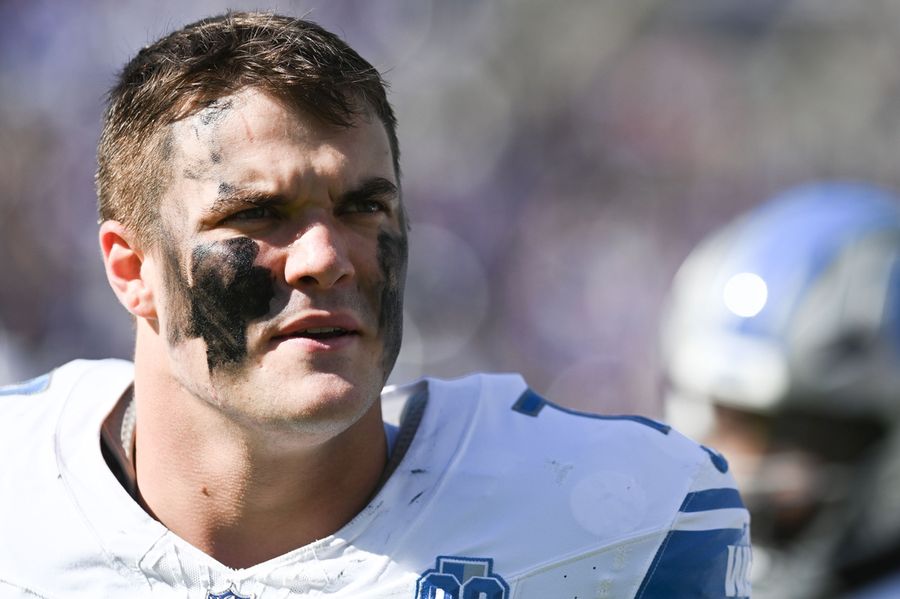 Informes: El DE de los Lions, John Cominsky, elimina el MCL por tiempo indefinido