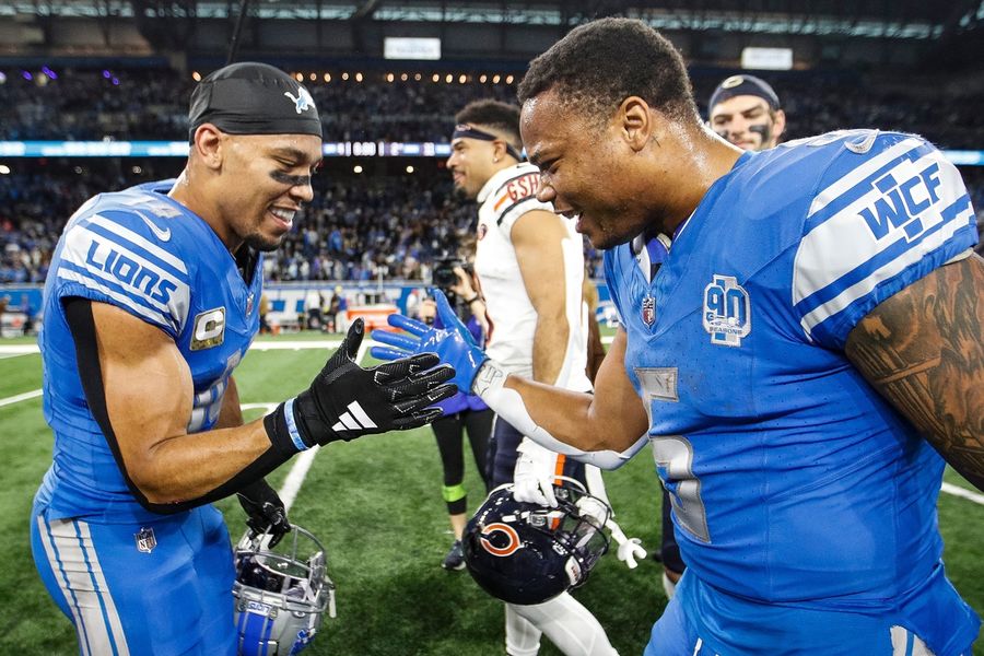 Lions' Amon-Ra St. Brown, David Montgomery to play vs. Bears