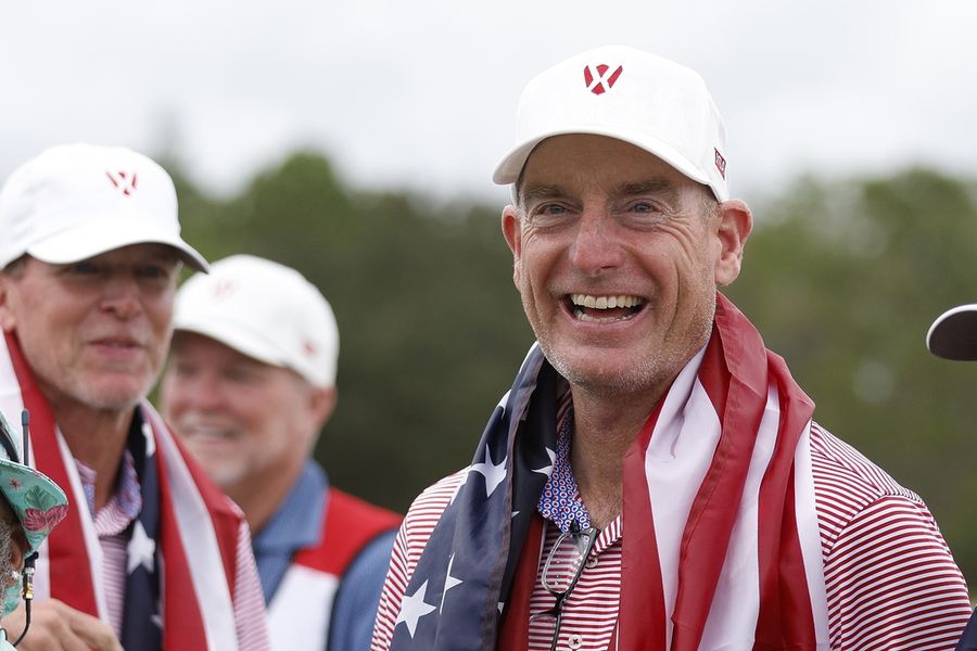 Jim Furyk names assistants for '24 Presidents Cup
