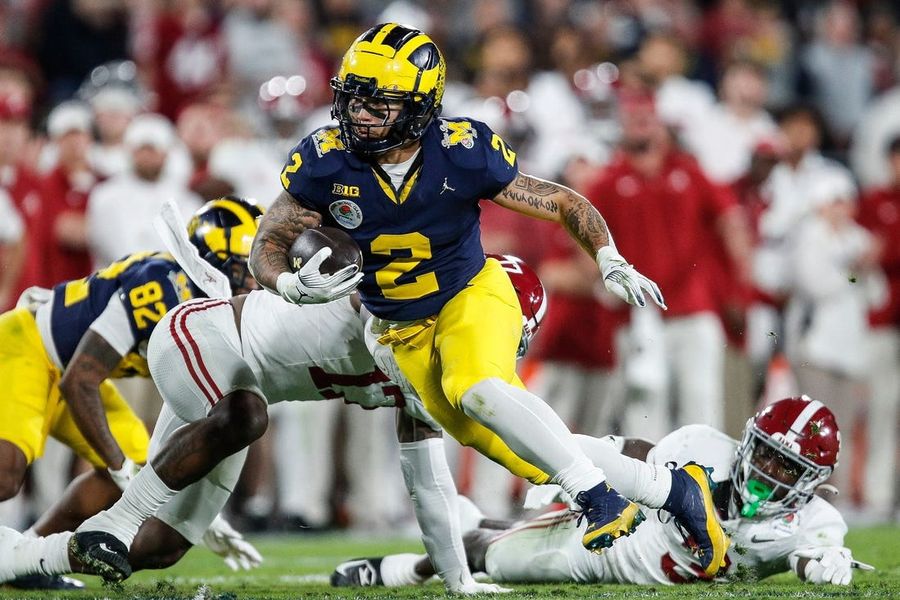 Packed college football bowl schedule: NFL conflicts, expanded playoff