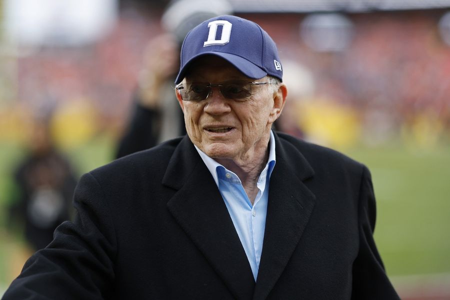 NFL: Dallas Cowboys at Washington Commanders