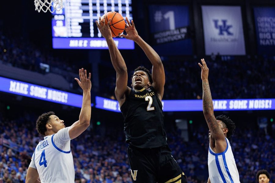 Vanderbilt F Ven-Allen Lubin commits to North Carolina