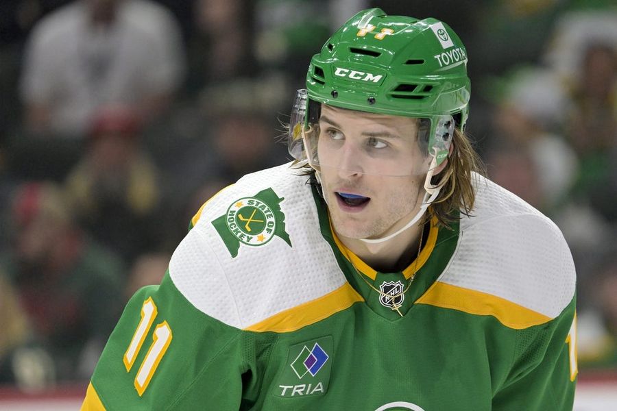 Wild acquire Graeme Clarke from Devils for Adam Beckman