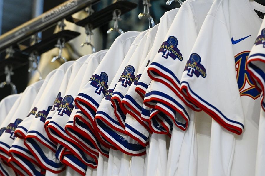Deadspin | Longtime Rangers scout Scott Littlefield dies at 59