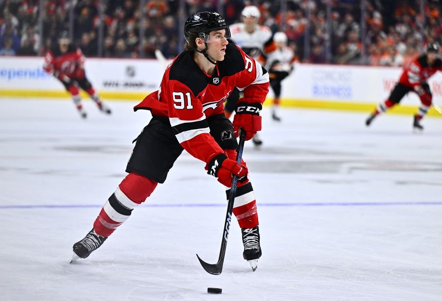 NHL: New Jersey Devils at Philadelphia Flyers