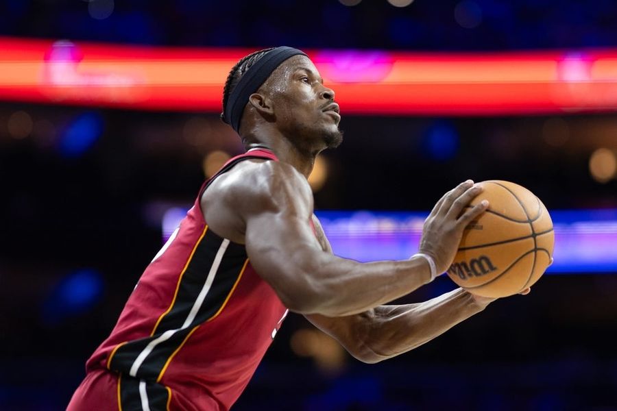 Heat G Jimmy Butler set for MRI on ailing knee
