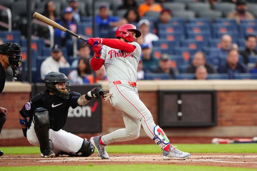Phillies rally in ninth, top Mets in 10th