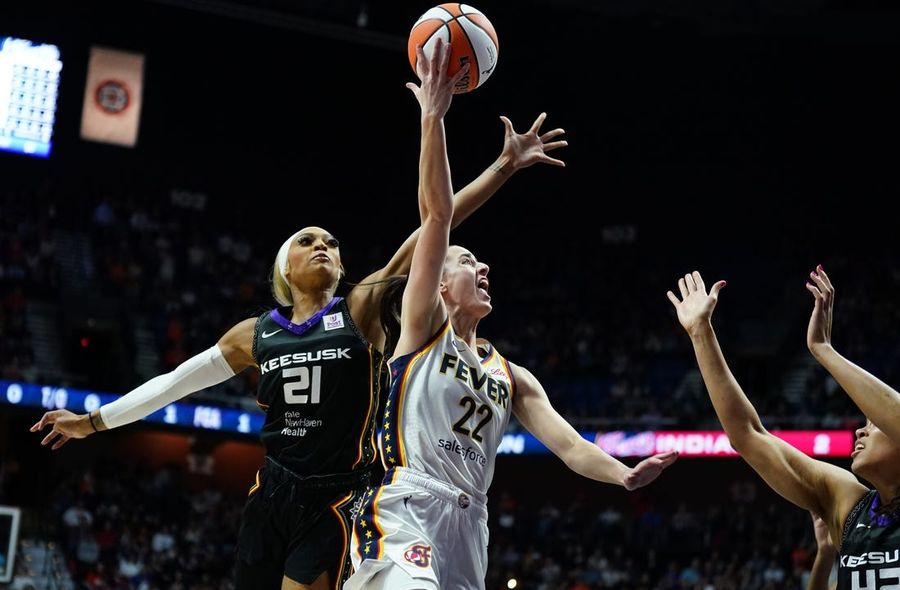 Caitlin Clark scores 20 in WNBA debut as Fever lose to Sun