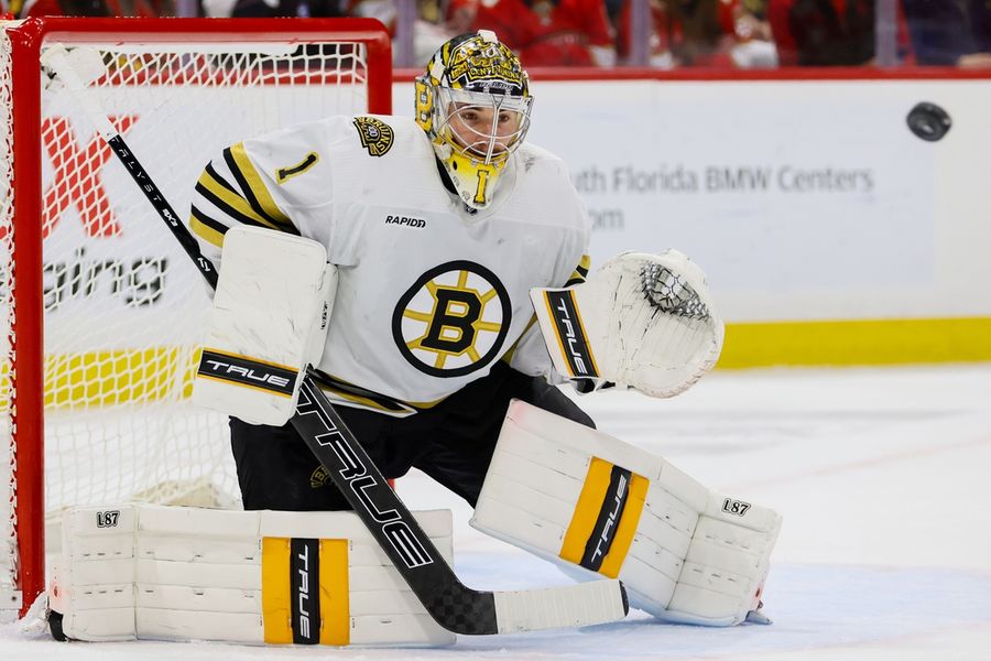 G Jeremy Swayman wants to 'be a Bruin for a long time'