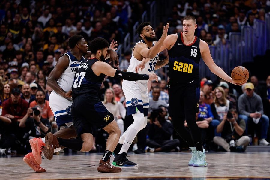 Nikola Jokic guides Nuggets to 3-2 series edge on Wolves