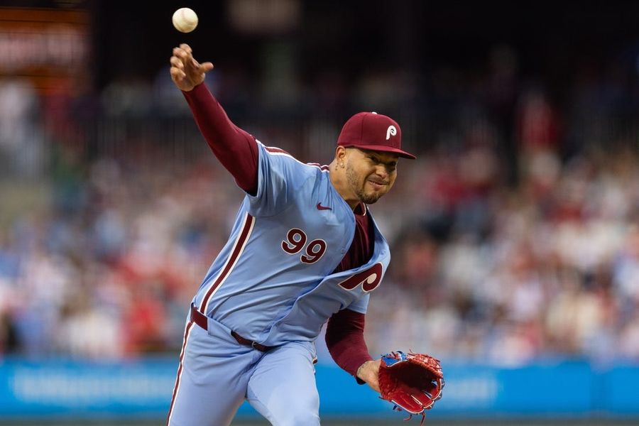 Phillies' Taijuan Walker hit by liner on toe; X-rays negative