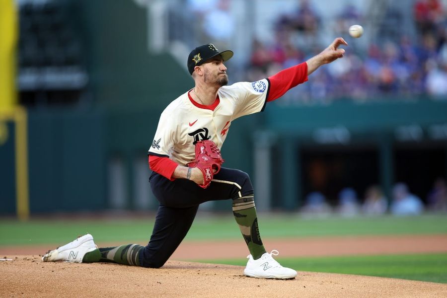 Phillies go for second straight series sweep as they host Rangers