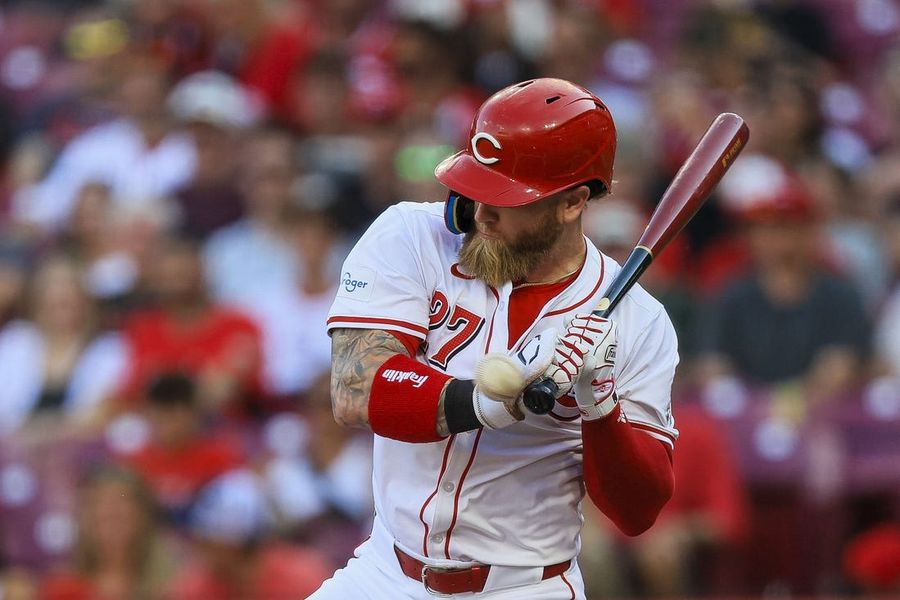 Reds hope to hand Padres back-to-back losses
