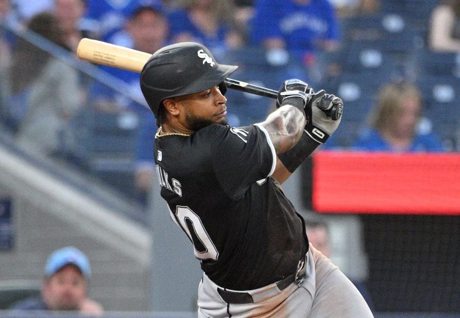 White Sox aim to close road trip with win against Blue Jays