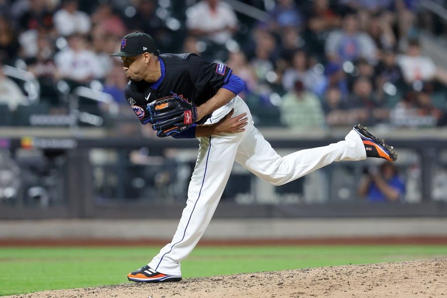 MLB: San Francisco Giants at New York Mets