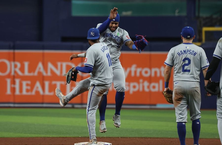Hot-hitting Royals top Rays for seventh straight win