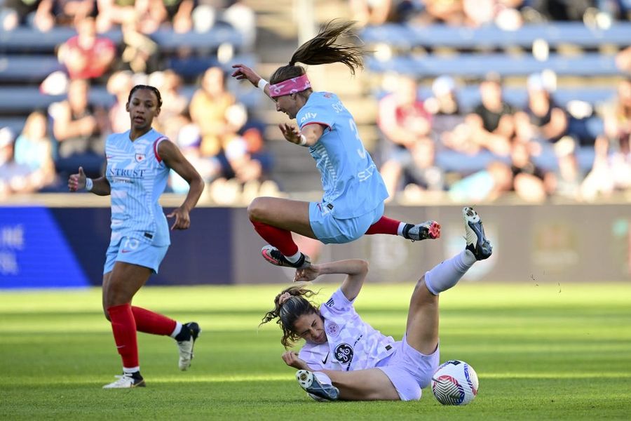 Emma Sears lifts Racing Louisville past Red Stars