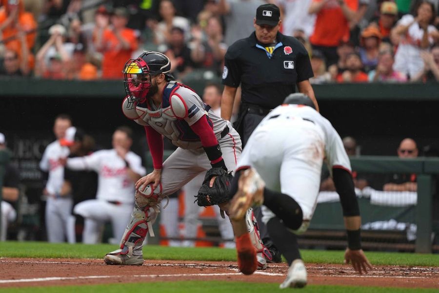 Orioles get big hits, cruise past Red Sox