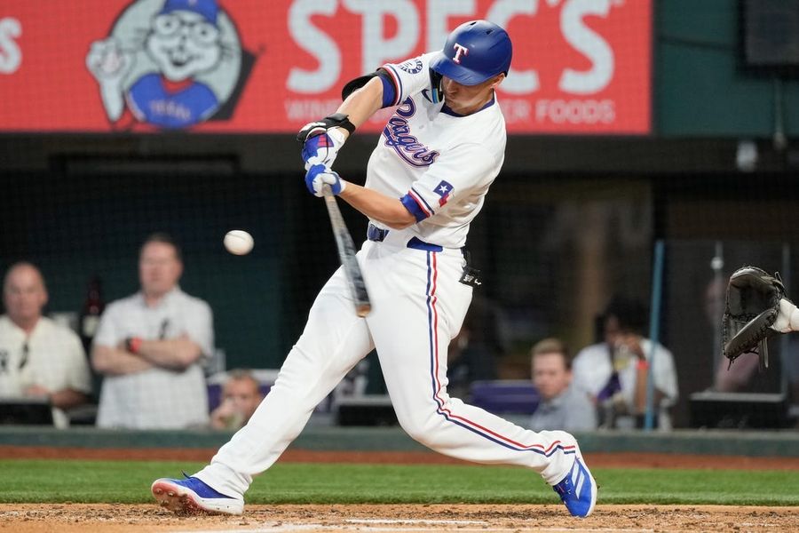 Corey Seager and Rangers, playing like champs, visit improving Marlins